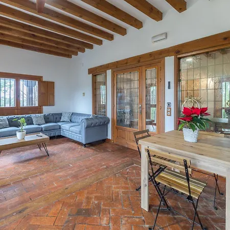 Летний дом Punta Me Mansion De Гальегос